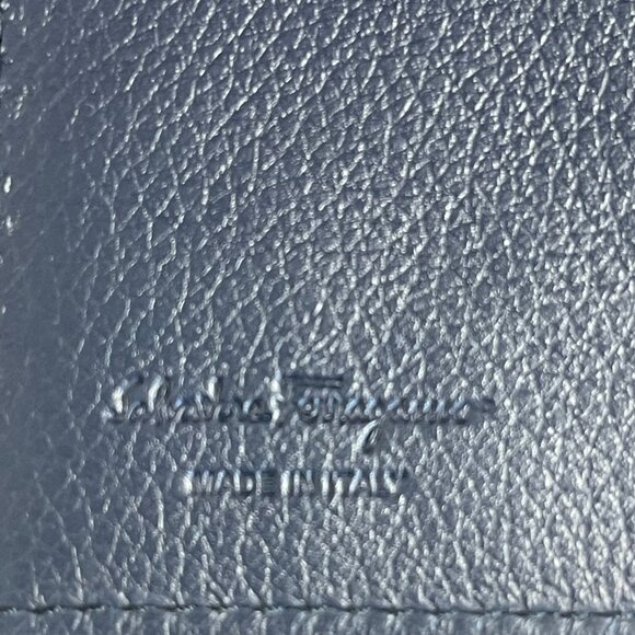 Salvatore Ferragamo Motif-Printed Bi-Fold Leather Wallet - Navy/Multi - NWOT - Picture 6 of 9